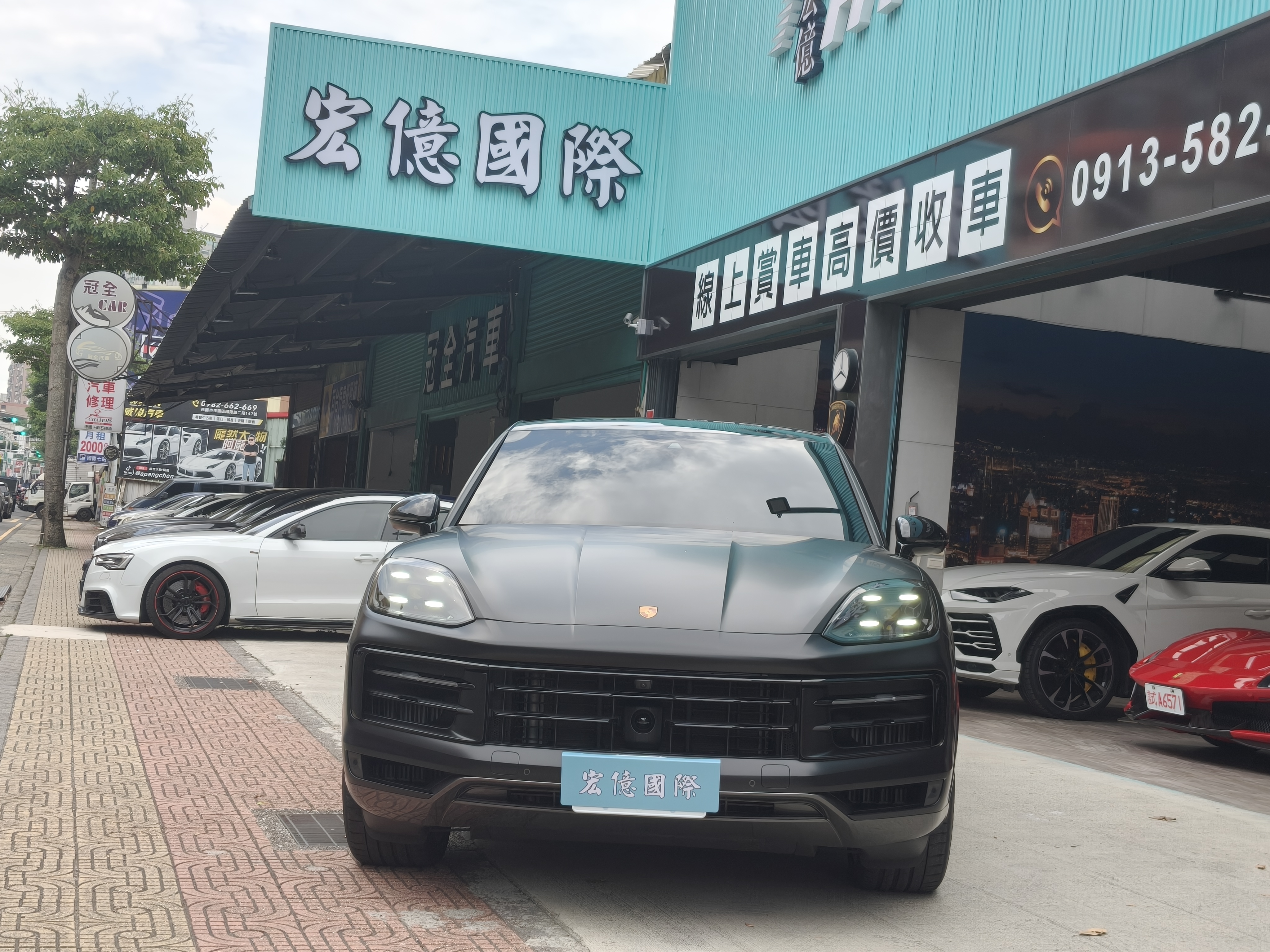 Porsche 凱燕